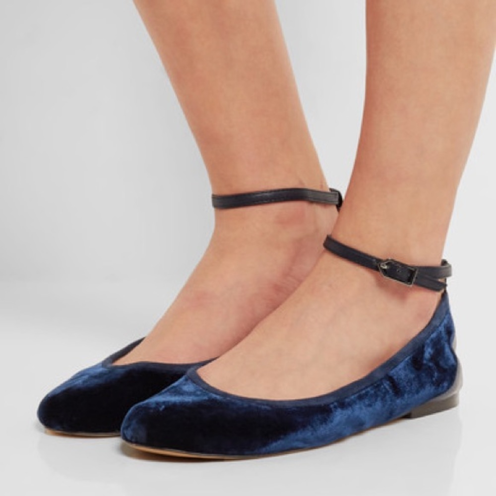 NWT Sam Edelman Fynn Navy Velvet Flat with Ankle Strap Size 8.5 NEW